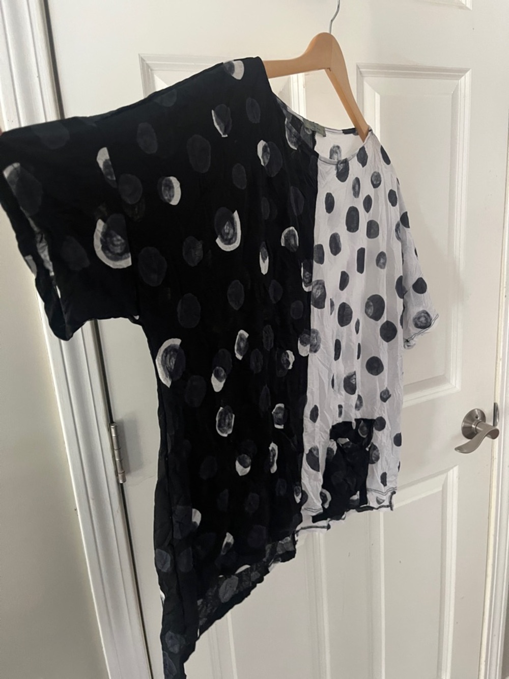 Chalet et Ceci Polka Dot Oversized art teacher crinkle Blouse Sz medium - Picture 3 of 5